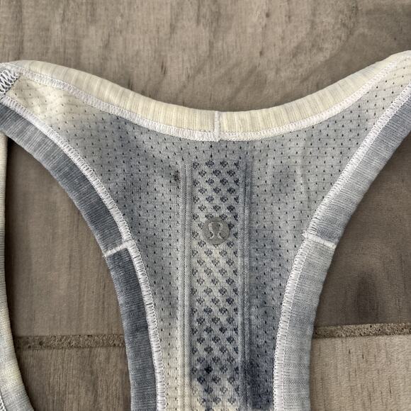 Lululemon Swiftly Tech Racer Back Tie Dye Tank Top Size 6 Blue White - Picture 11 of 11